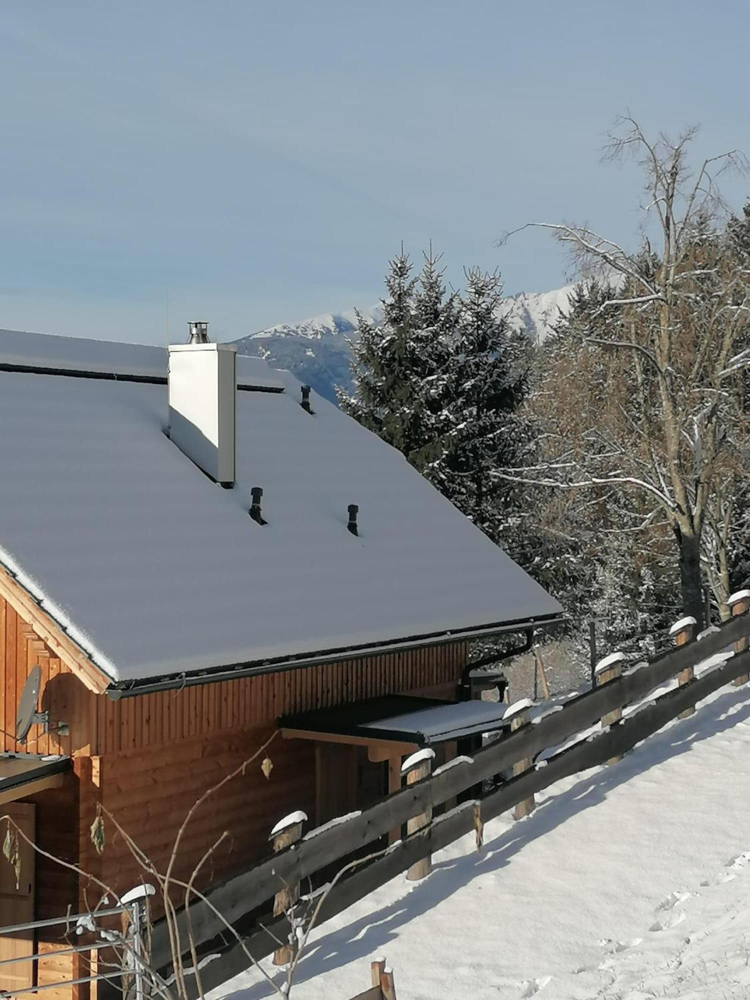 Laerchenhaus ,,Unterer Brodl" Villa Sankt Peter am Kammersberg Exterior photo
